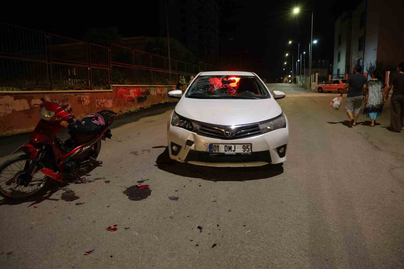 Kozan&rsquo;da motosiklet ile otomobil &ccedil;arpıştı: 2 yaralı
