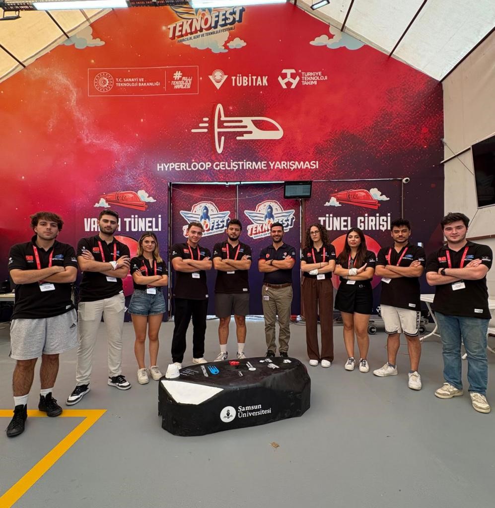 Öğrencilerinden TEKNOFEST’te çifte gurur