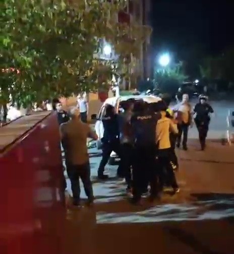 Adıyaman&rsquo;da bı&ccedil;aklı kavga: 2 yaralı
