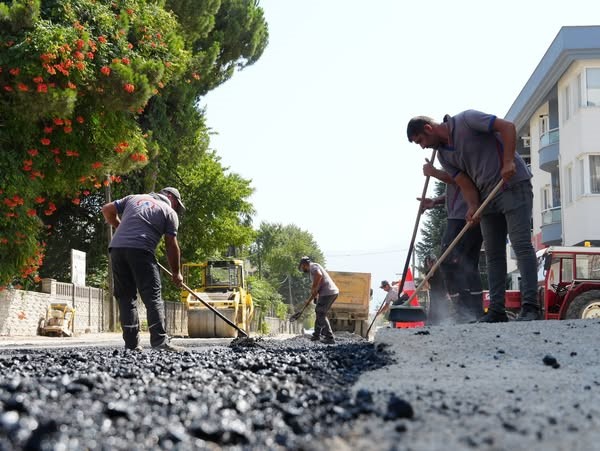 Düzce’de kaldırımlar yenileniyor