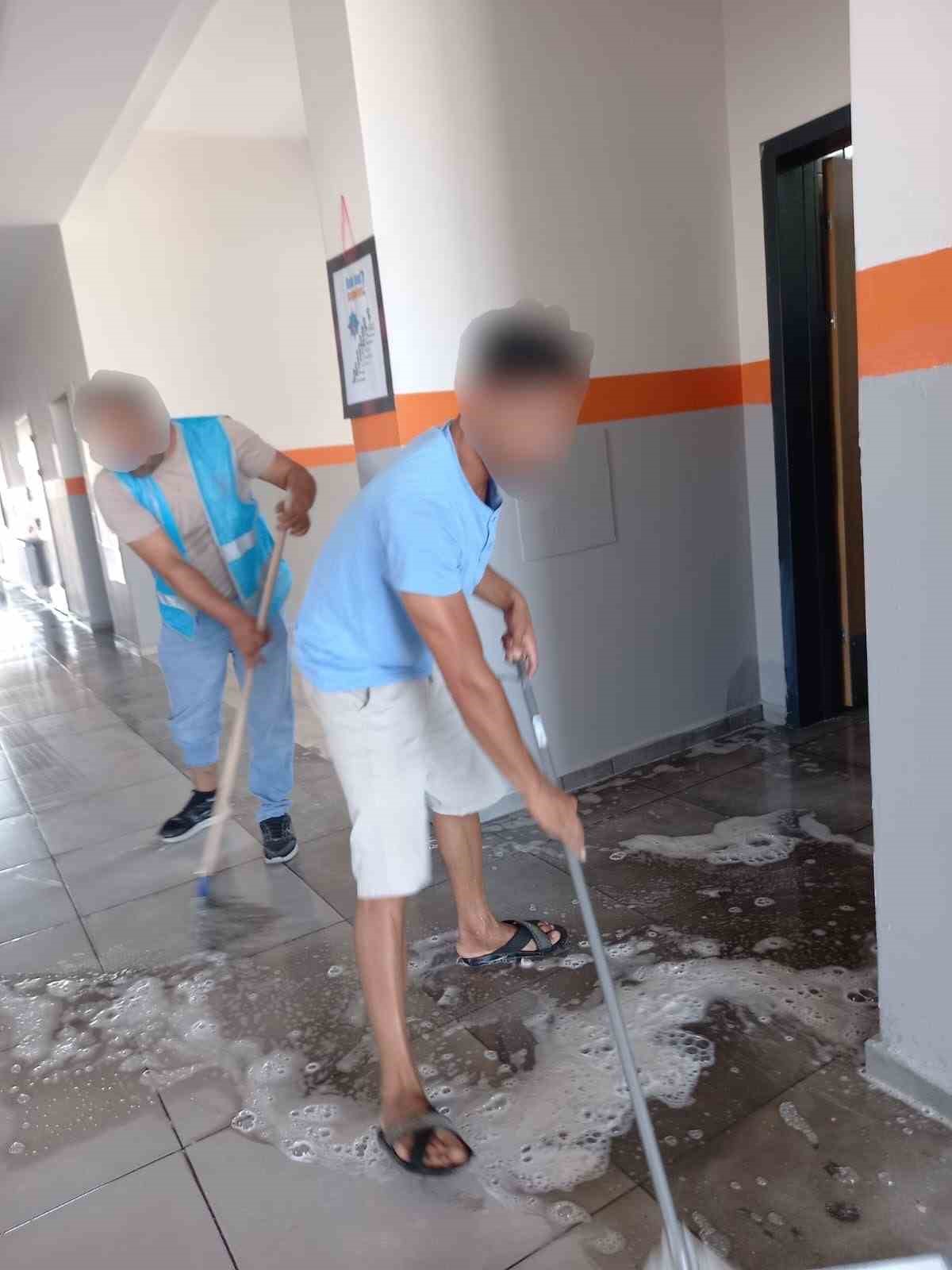 Kırklareli&rsquo;nde denetimli serbestlik h&uuml;k&uuml;ml&uuml;lerinden eğitime katkı
