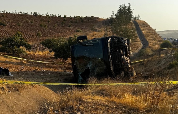 Şanlıurfa’da yolcu otobüsü devrildi: 27 yaralı