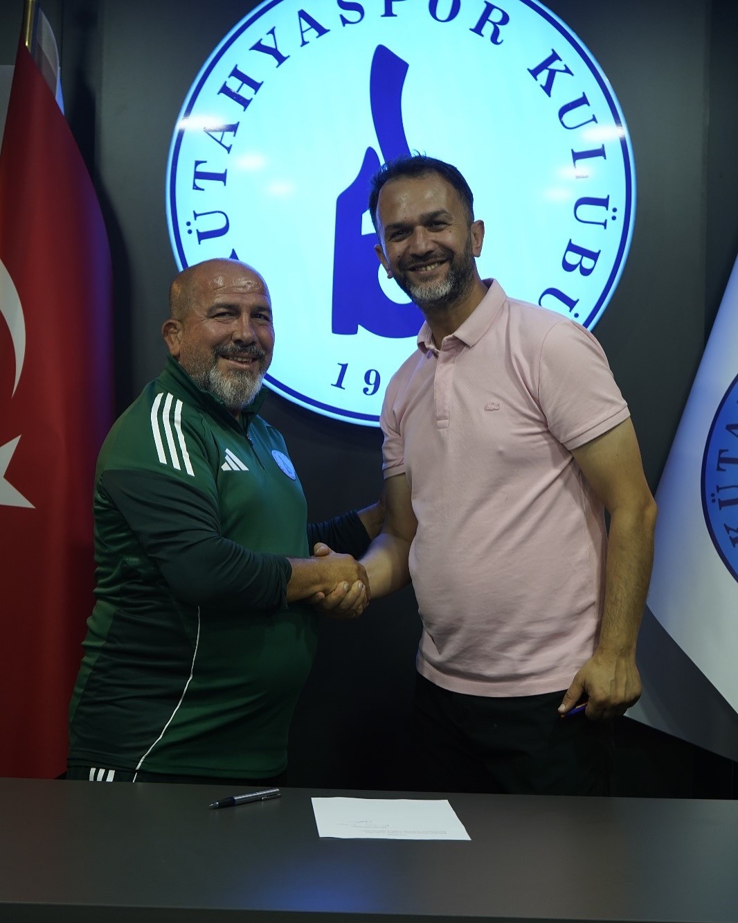 K&uuml;tahyaspor deneyimli mas&ouml;r Mehmet Ka&ccedil;ar ile anlaştı
