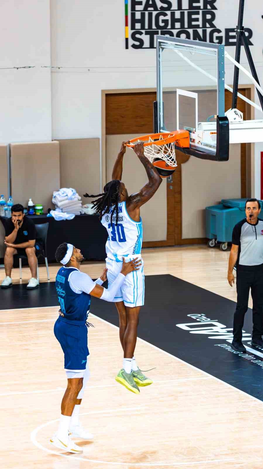 Türk Telekom, Gloria Pre-Season Games Turnuvası’nda Zenit’i 82-79 mağlup etti