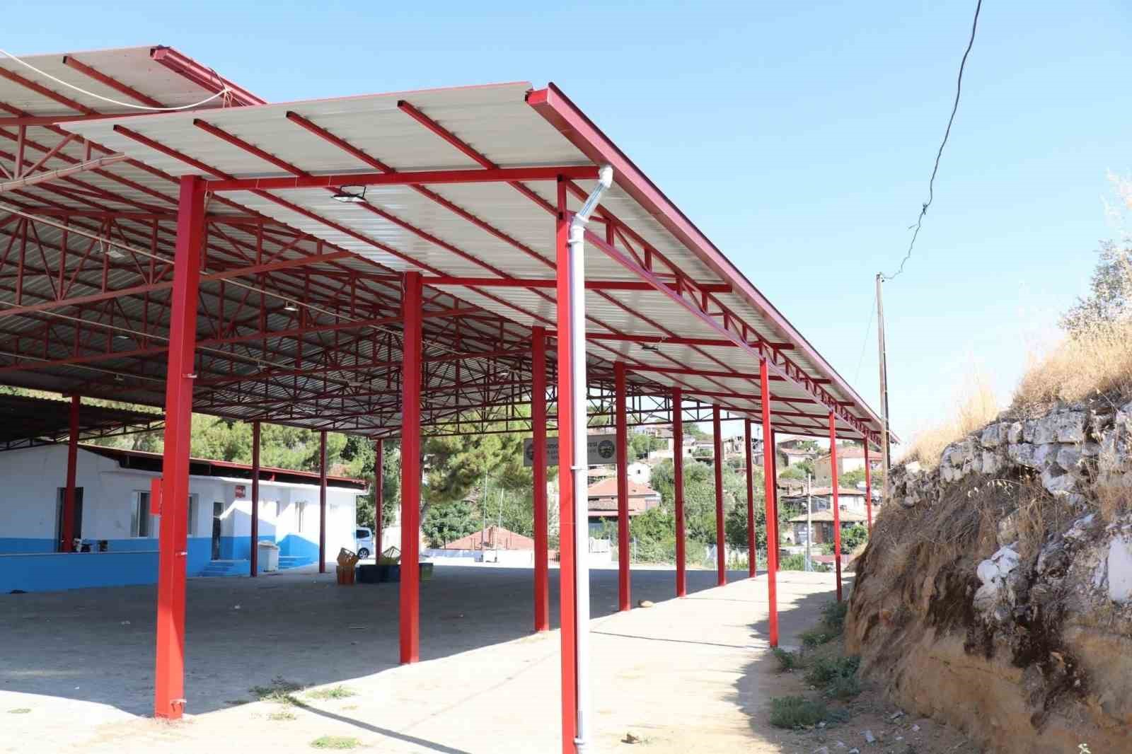 Bozdoğan Belediyesi sosyal tesislerde yenileme &ccedil;alışmalarına devam ediyor
