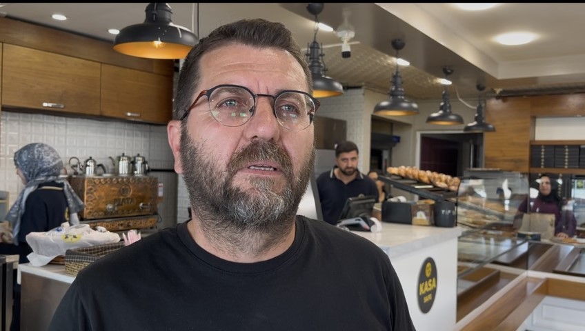 Bursa’da pastanede ‘yırtık para’ yöntemiyle tırnakçılık kamerada