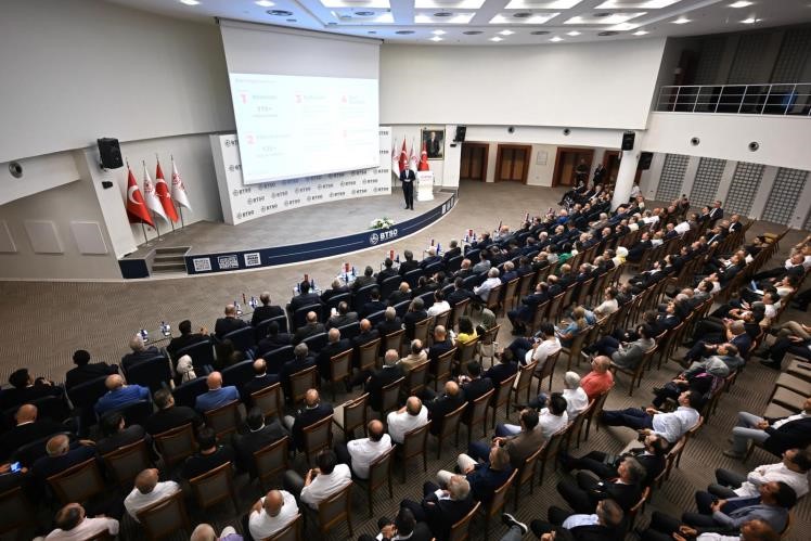 Paranın patronu konuştu: "Faiz indirimi enflasyon kontrol altındayken etkili olur"
