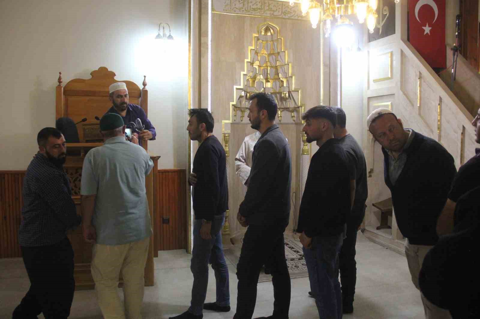 Zara’da Mevlid Kandili coşkuyla kutlandı.