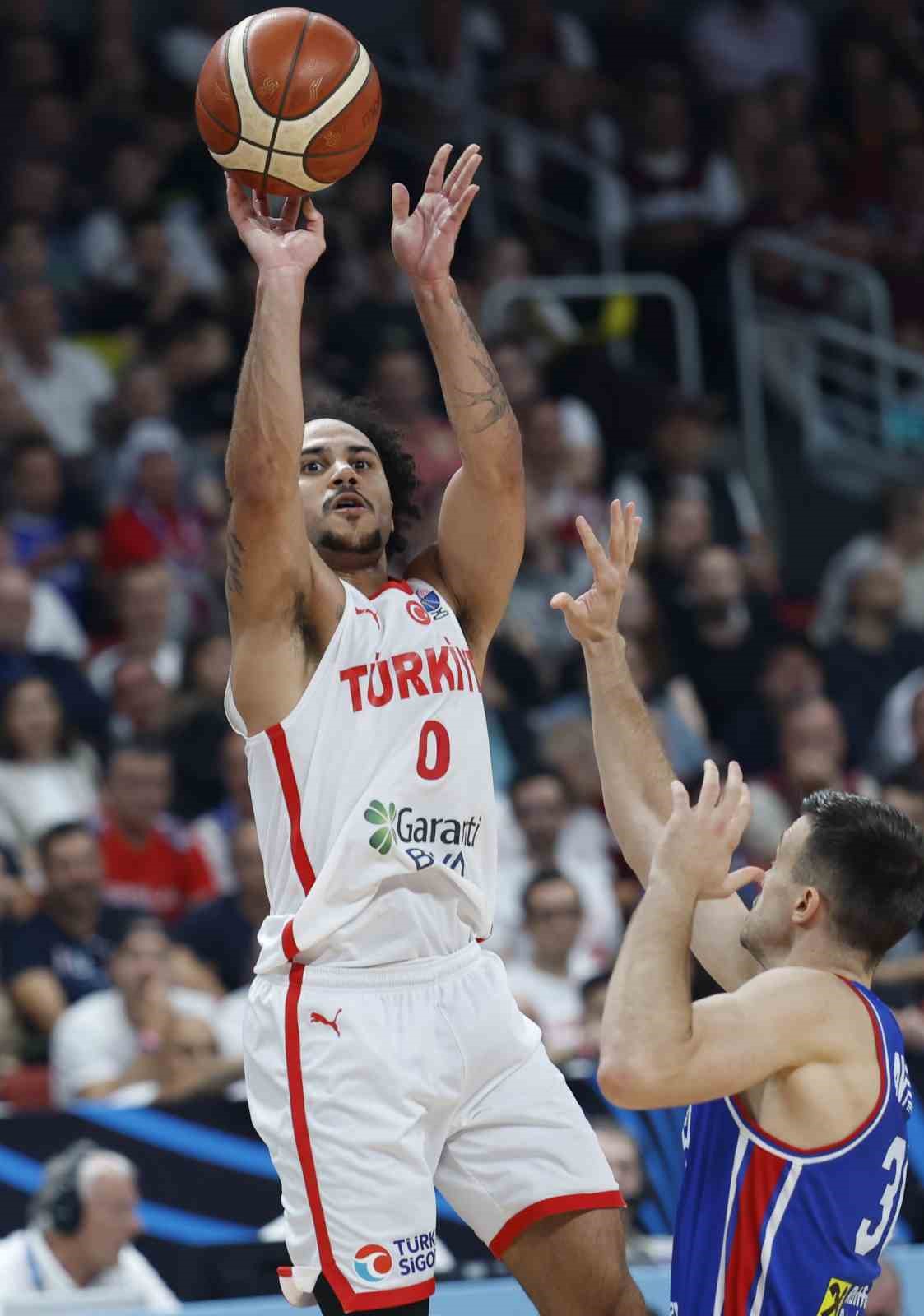 A Milli Erkek Basketbol Takımı grubu namağlup lider tamamladı