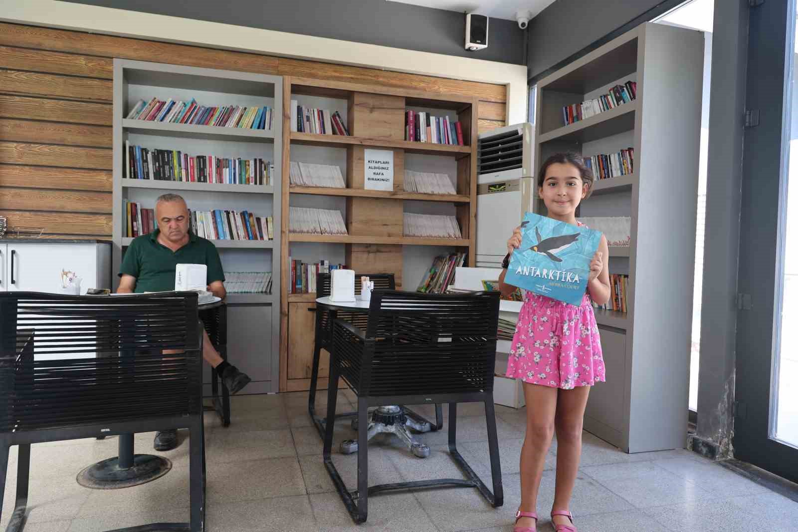 Barbaros &Ccedil;ay Bah&ccedil;esi K&uuml;t&uuml;phanesi a&ccedil;ıldı
