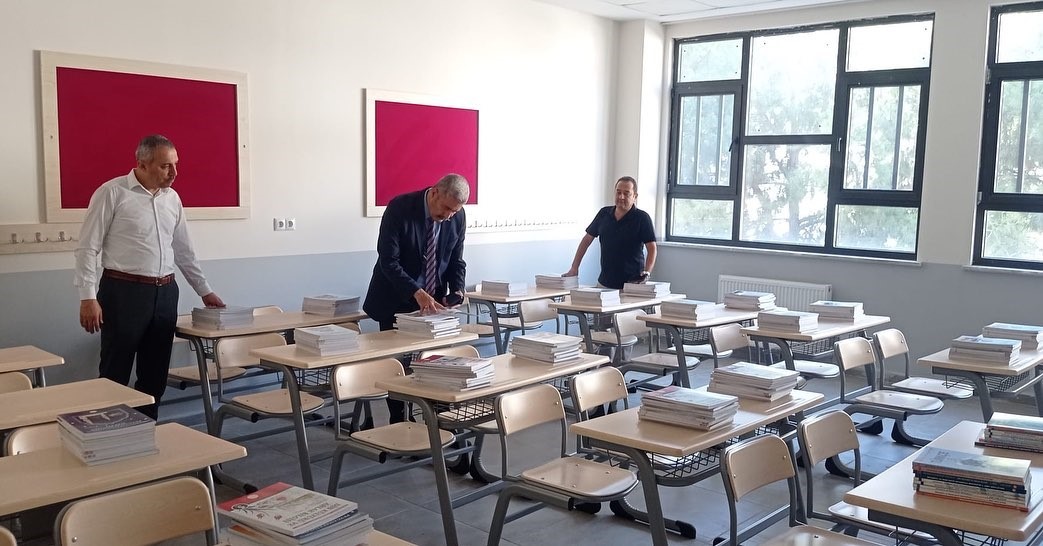 Efeler&rsquo;de &ouml;ğretmenlerle istişare toplantısı ger&ccedil;ekleştirildi
