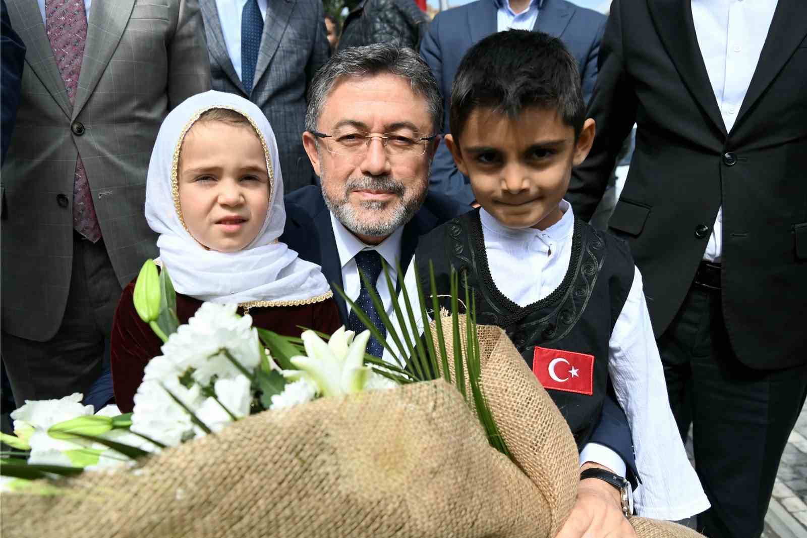 Şap hastalığı dolayısıyla 6 ilde kapatılan hayvan pazarları a&ccedil;ılacak
