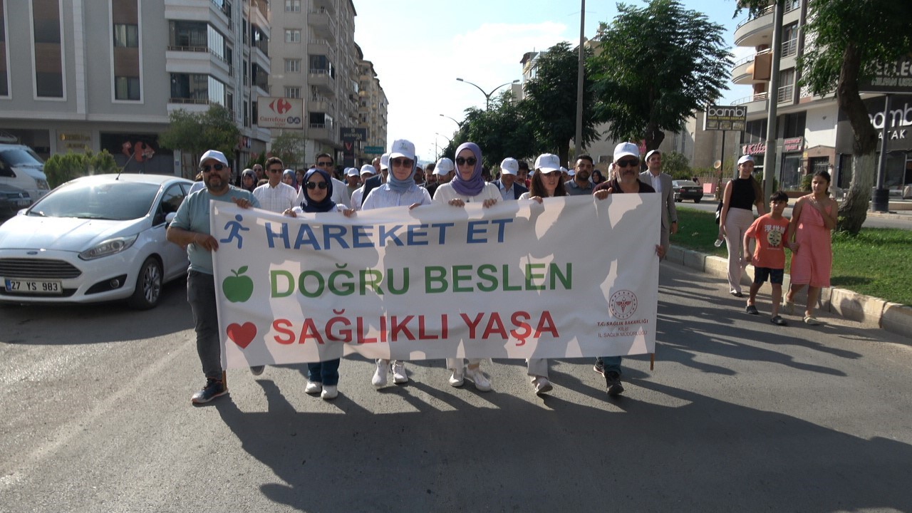 Kilis&rsquo;te &lsquo;&rsquo;Halk Sağlığı Haftası&rsquo;&rsquo; kapsamında y&uuml;r&uuml;y&uuml;ş d&uuml;zenlendi
