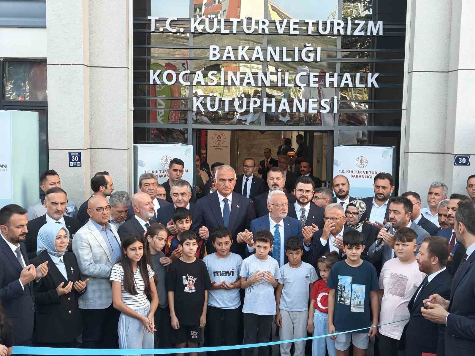 Kocasinan İl&ccedil;e Halk K&uuml;t&uuml;phanesi&rsquo;ne coşkulu a&ccedil;ılış
