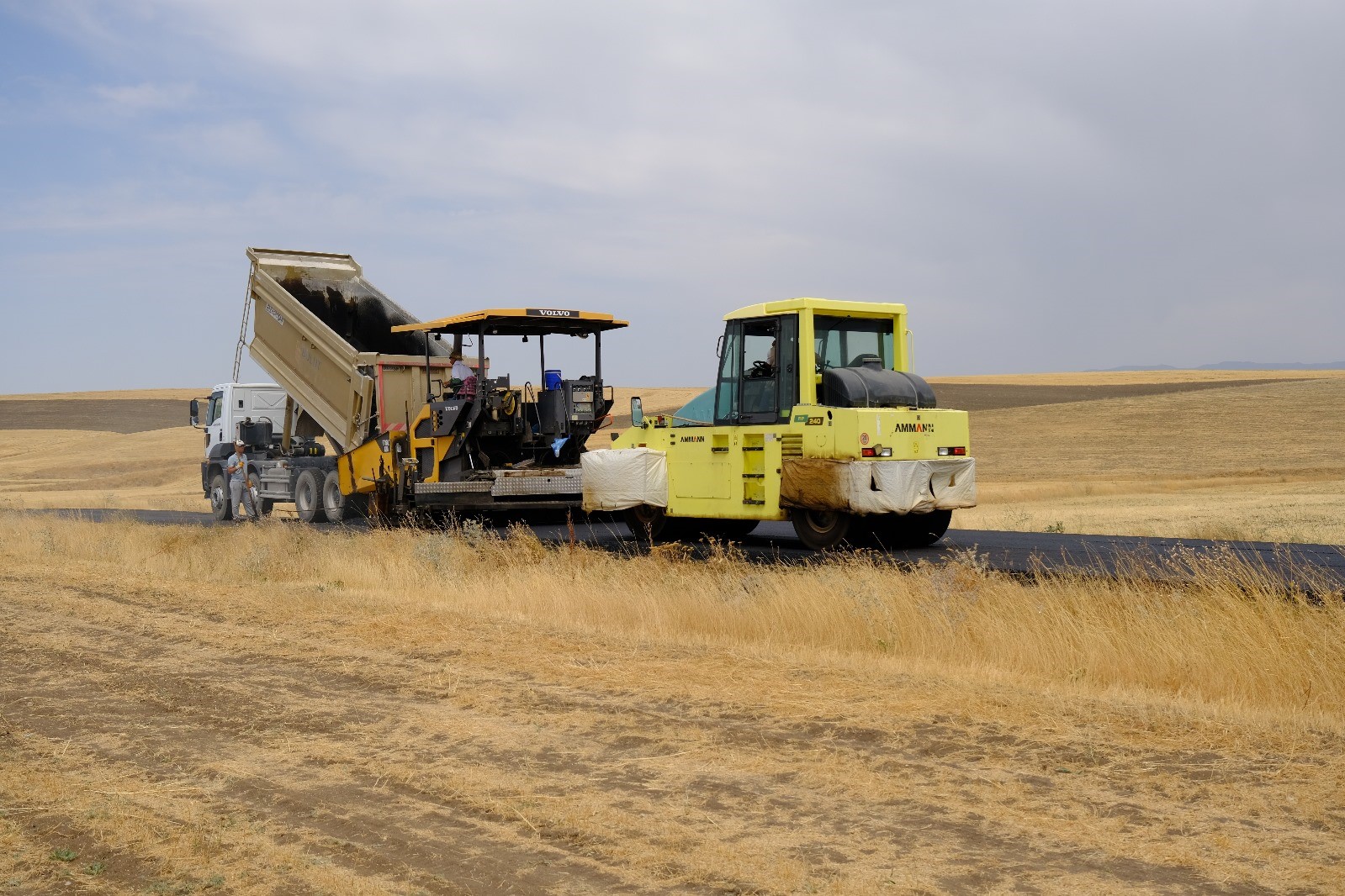 Ağrı’da 17 kilometrelik köy yolunda asfalt çalışması tamamlandı