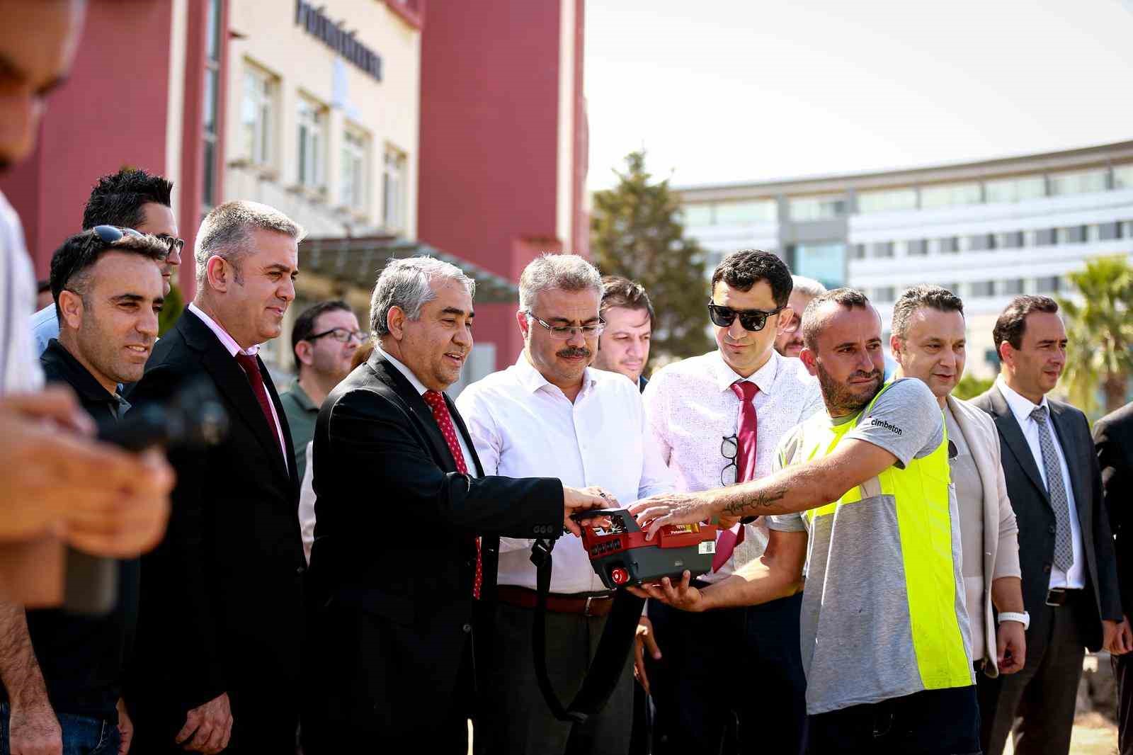 AD&Uuml; Hastanesi Yeni Poliklinik ve Laboratuvar Binası Temel Atma T&ouml;reni ger&ccedil;ekleştirildi
