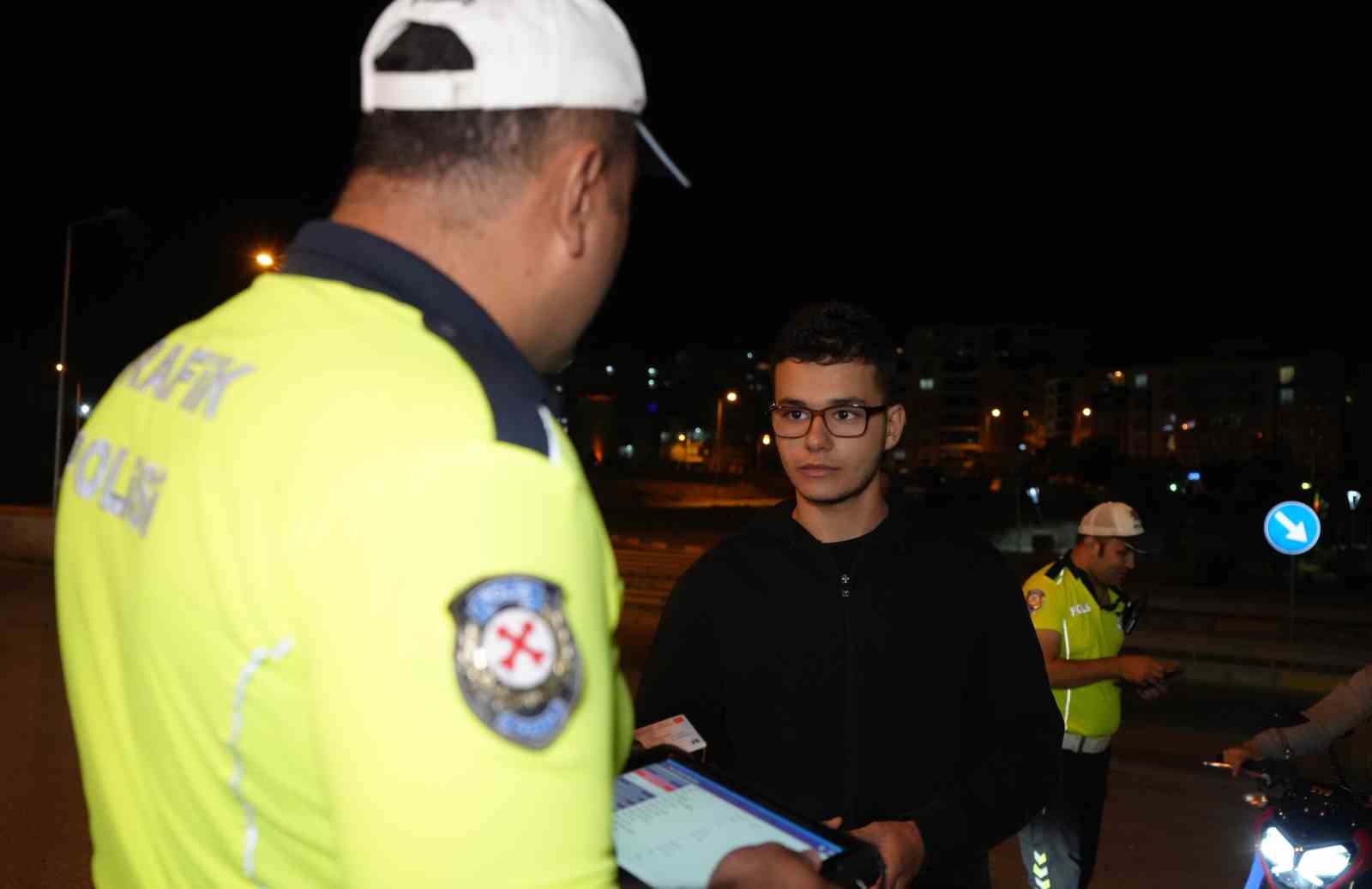 Kırıkkale&rsquo;de motosiklet denetimleri kask kullanımını artırdı
