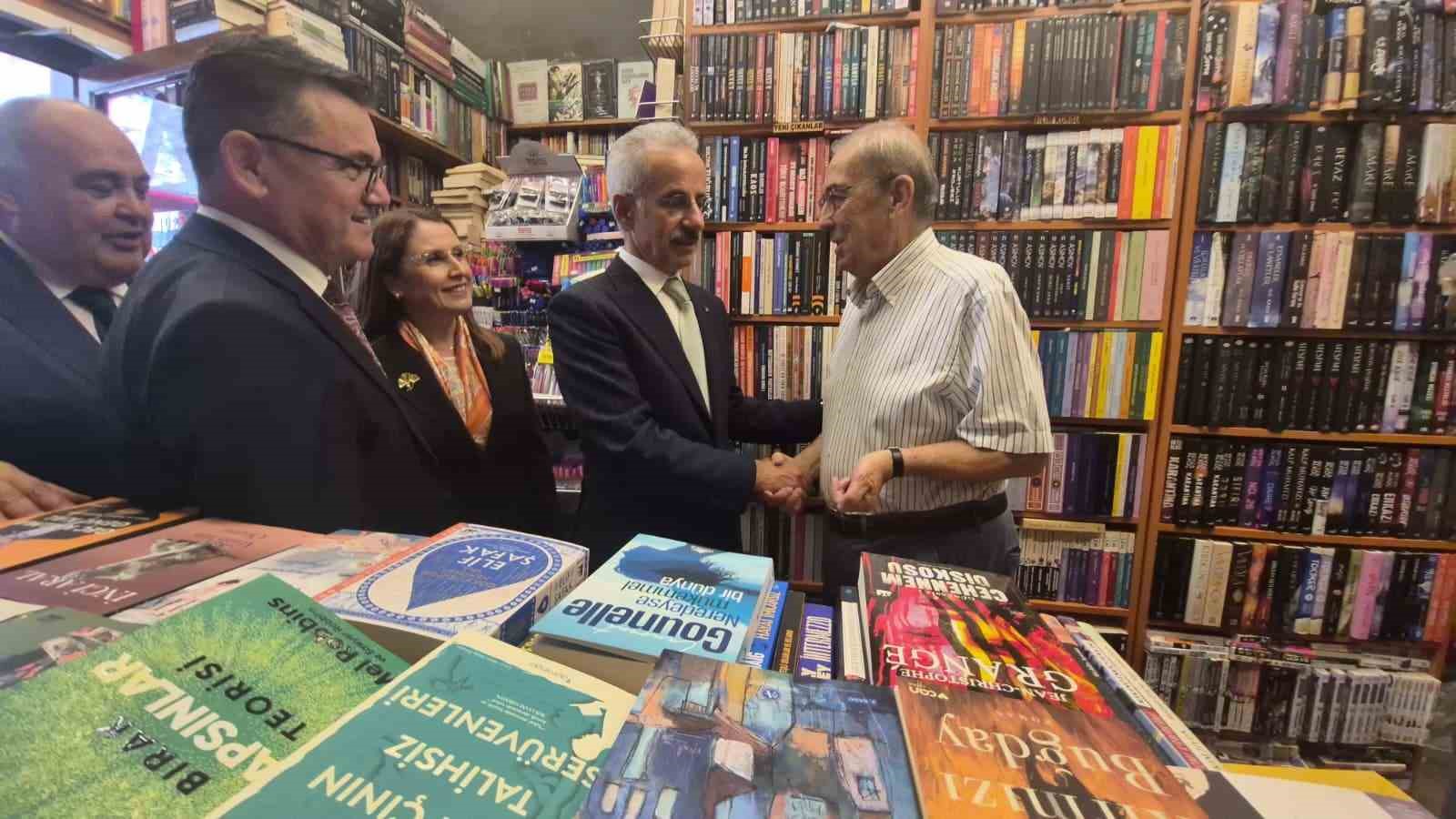 Bakan Uraloğlu: "Girilmez denen dağlardan milli yatırımlarımız y&uuml;kseliyor"
