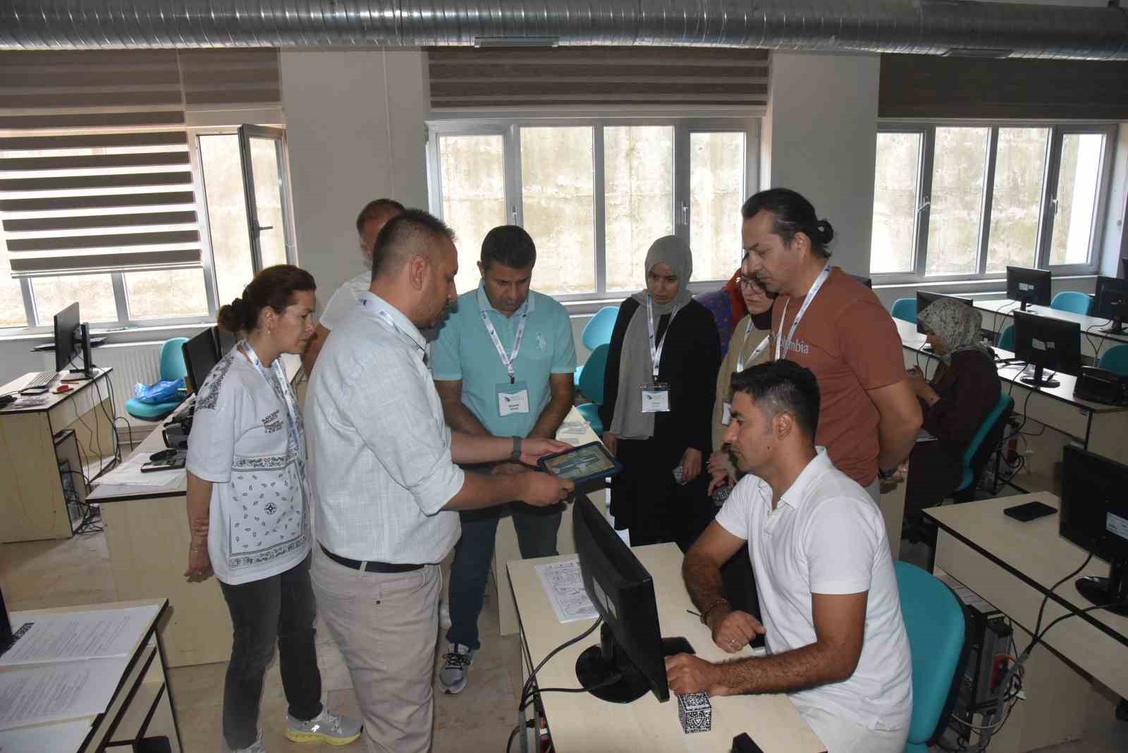 Eğitimde d&ouml;n&uuml;ş&uuml;m
