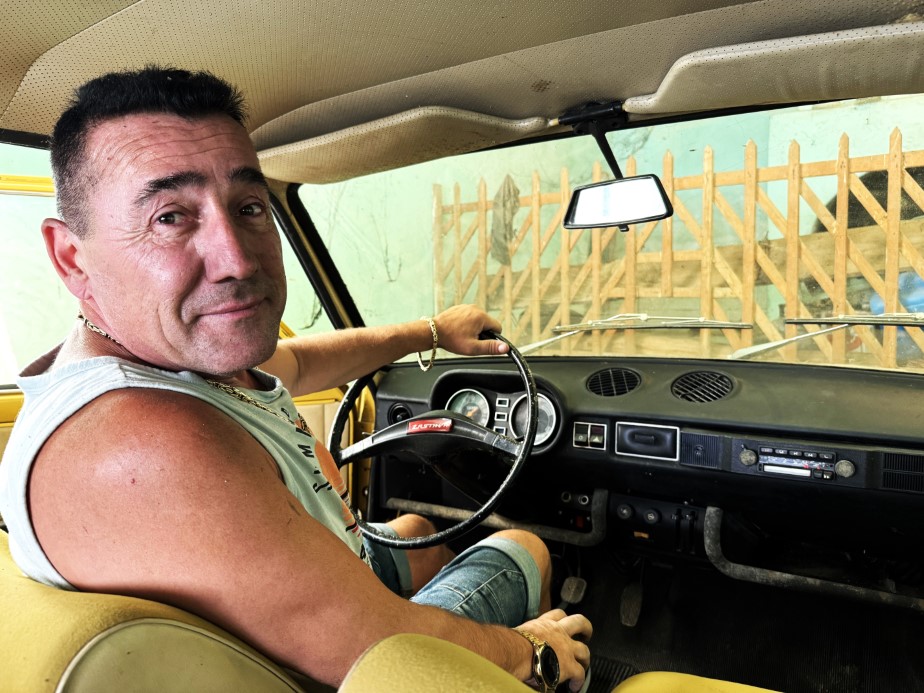 44 yıldır garajda korundu, 15 bin euroya satıldı