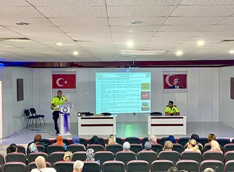 Okula gidiş d&ouml;n&uuml;şte &ouml;ncelik g&uuml;venlik
