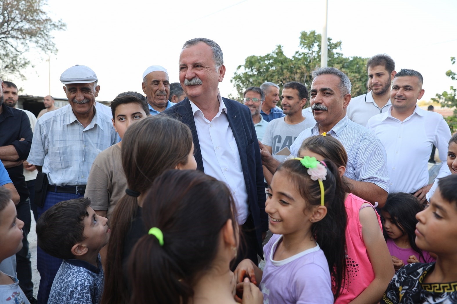 Başkan Balaban mahalle sakinlerini dinledi
