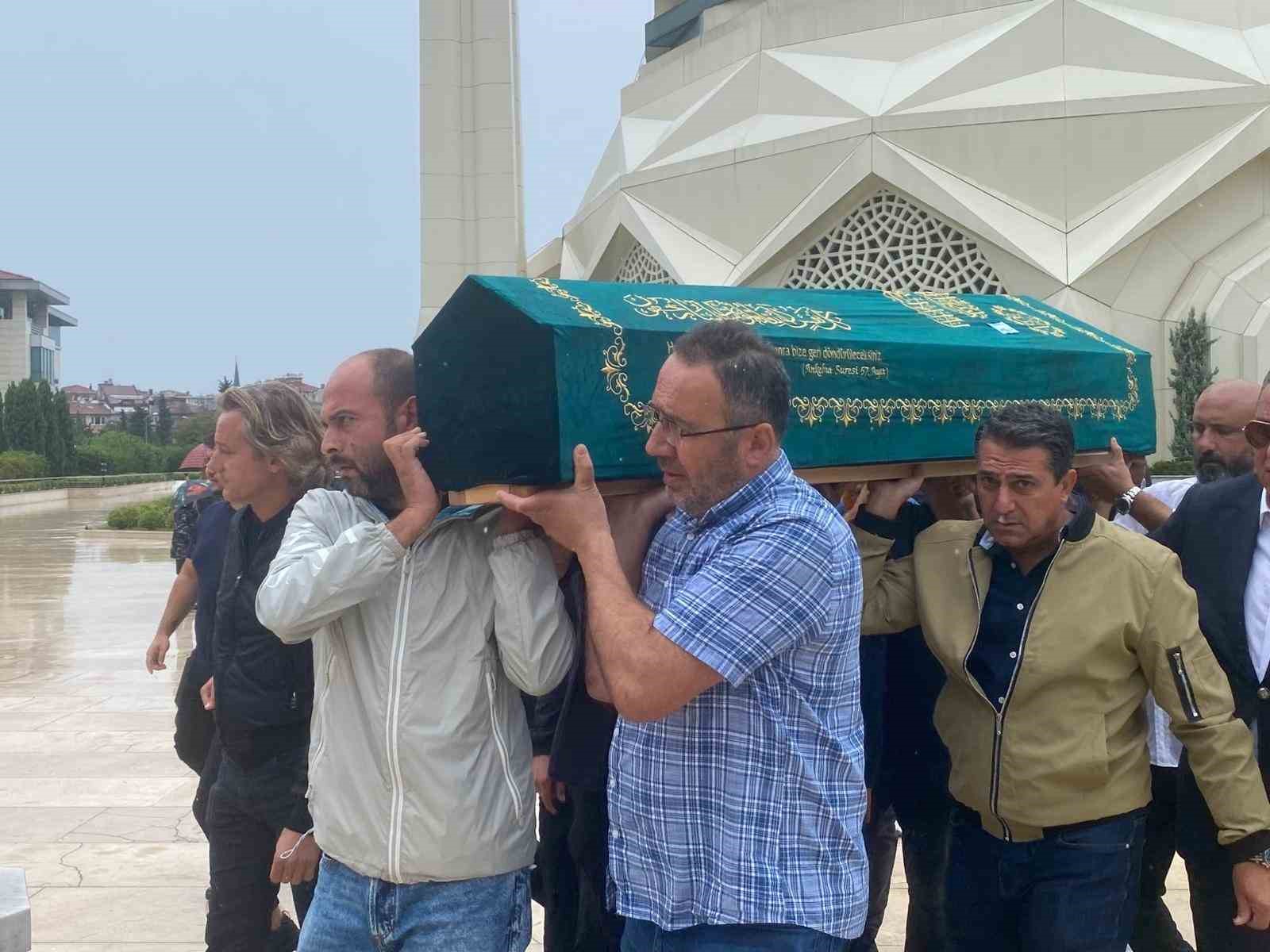 İş adamı Halit Yukay son yolculuğuna uğurlandı
