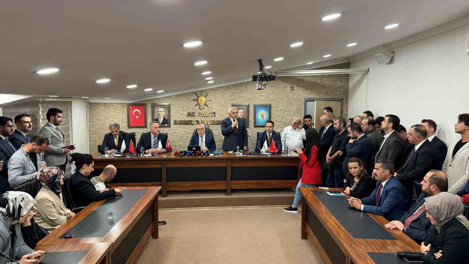 Çalışma ve Sosyal Güvenlik Bakanı Işıkhan: "İşsizlik oranı 0,4 puan düşerek yüzde 8 seviyesinde gerçekleşti"
