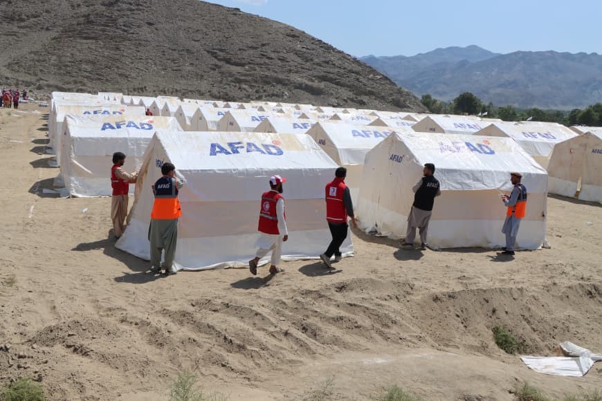 Afganistan’a gönderilen "deprem" yardımları bölgeye ulaştı