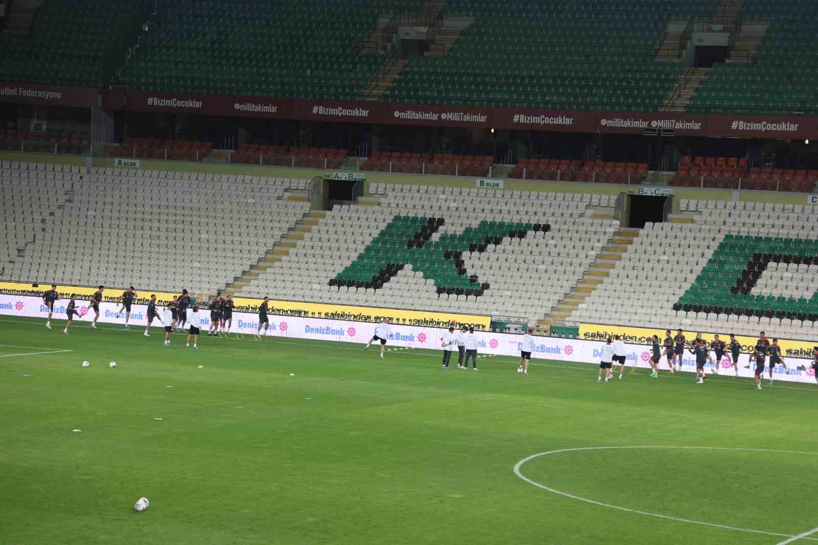 A Milli Futbol Takımı, İspanya maçının hazırlıklarını tamamladı