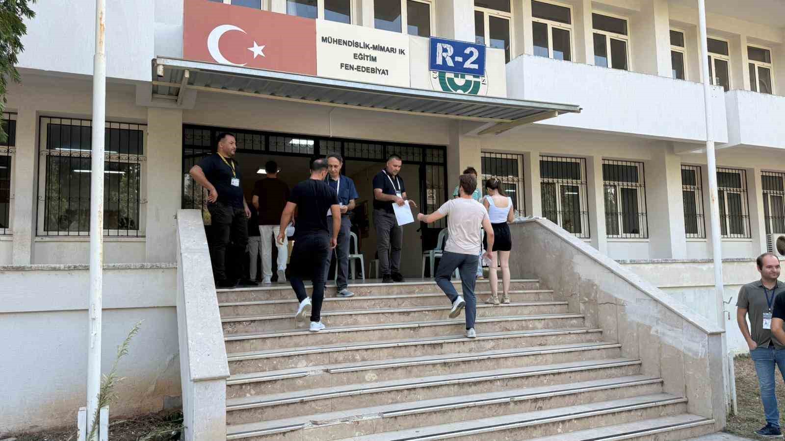 KPSS Lisans Genel Yetenek ve Genel K&uuml;lt&uuml;r oturumu başladı
