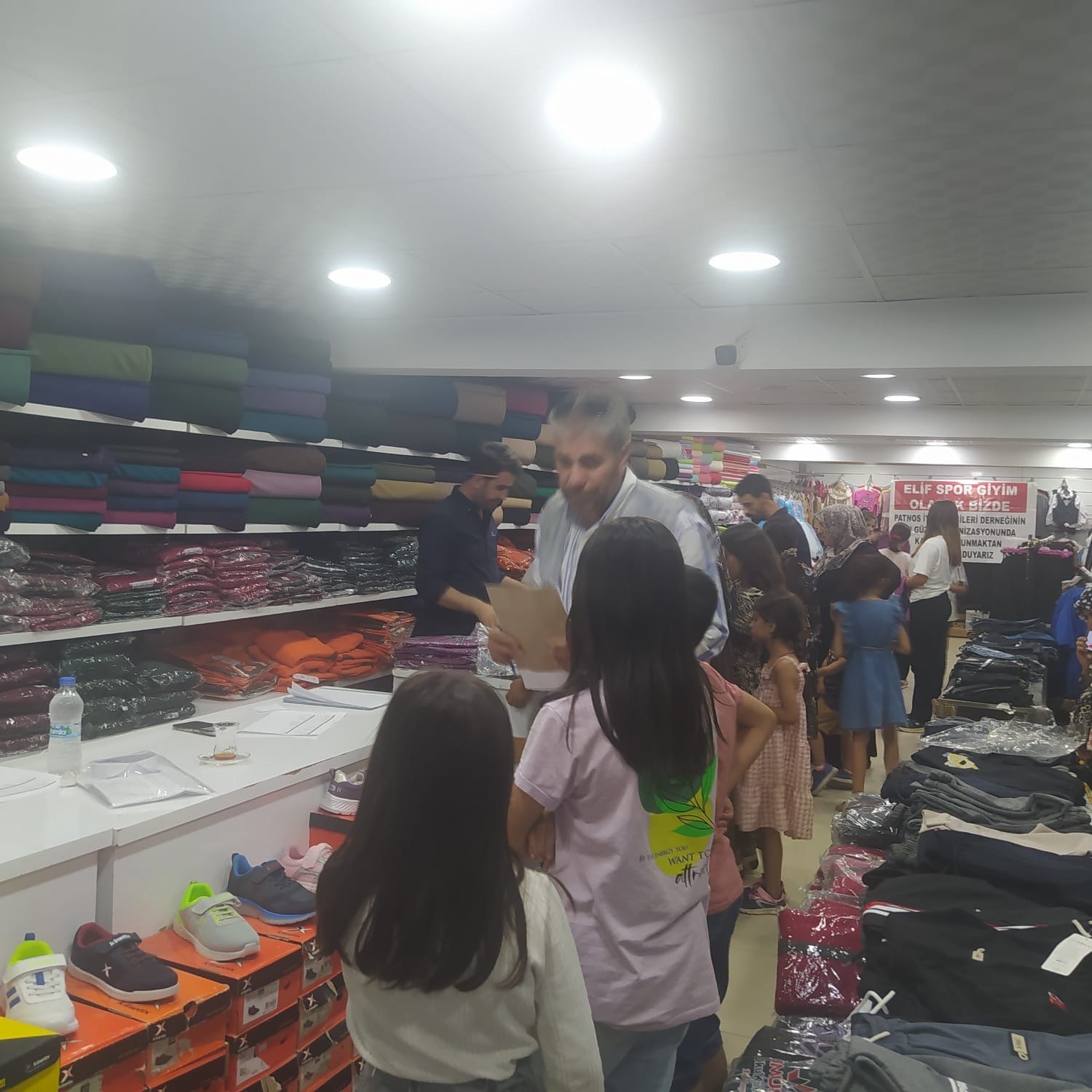 Patnos&rsquo;ta ihtiya&ccedil; sahibi &ouml;ğrencilere destek
