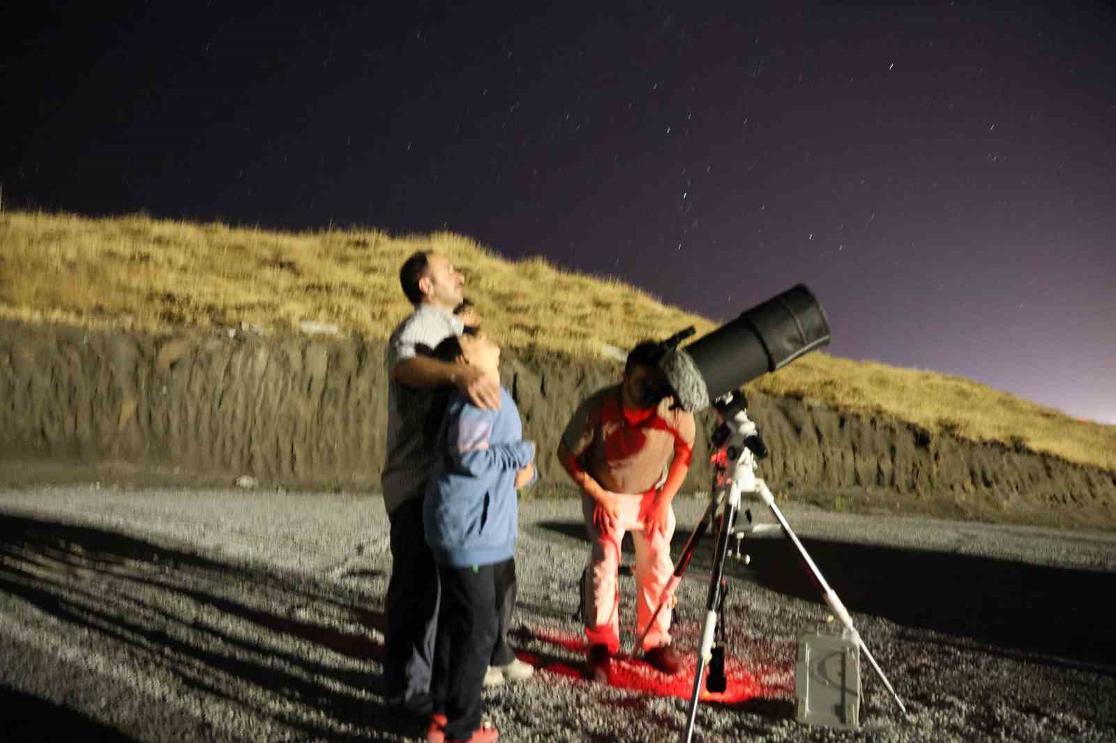 &rsquo;Kanlı Ay&rsquo; Bitlis semalarında g&ouml;r&uuml;nt&uuml;lendi
