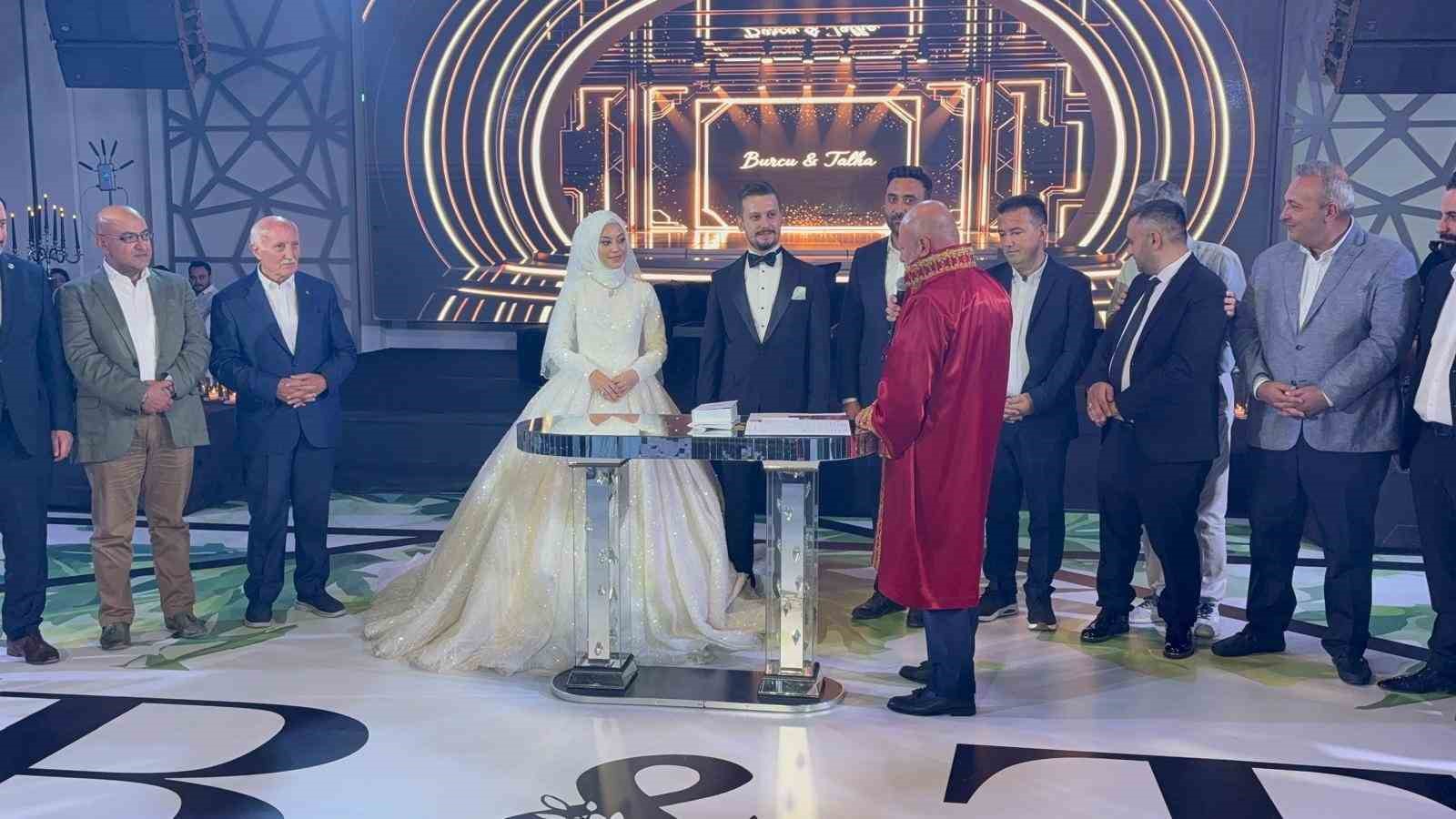 Mehmet Adıg&uuml;zel&rsquo;in mutlu g&uuml;n&uuml;
