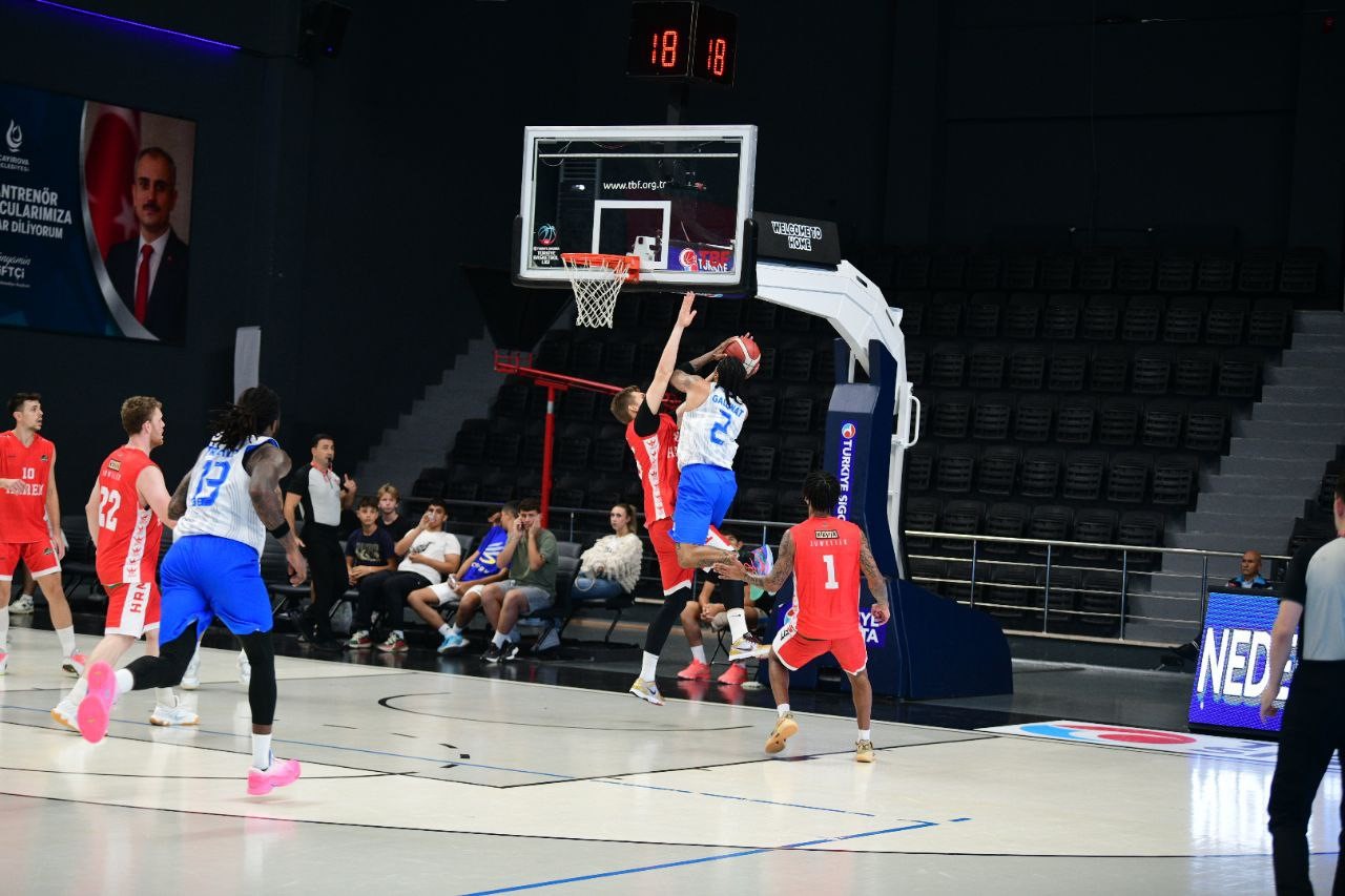 Çayırova Belediyesi, hazırlık maçında Haremspor’u yendi