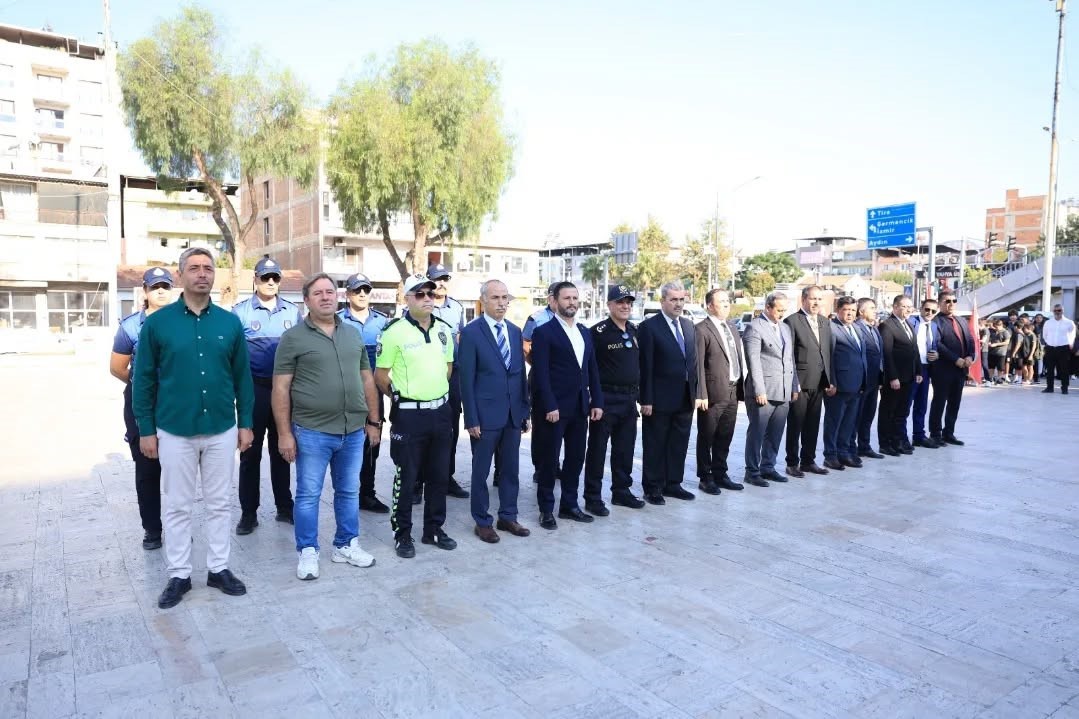 İncirliova&rsquo;da 11 bin &ouml;ğrenci ders başı yaptı
