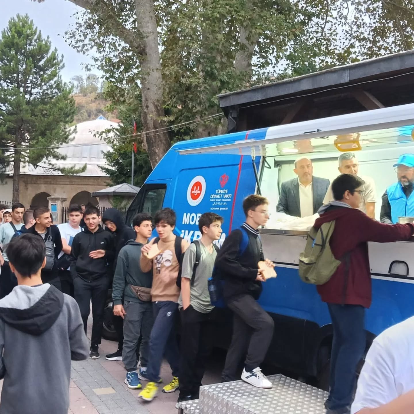 Gençler Mevlid-i Nebi Haftası’nda sabah namazında buluştu