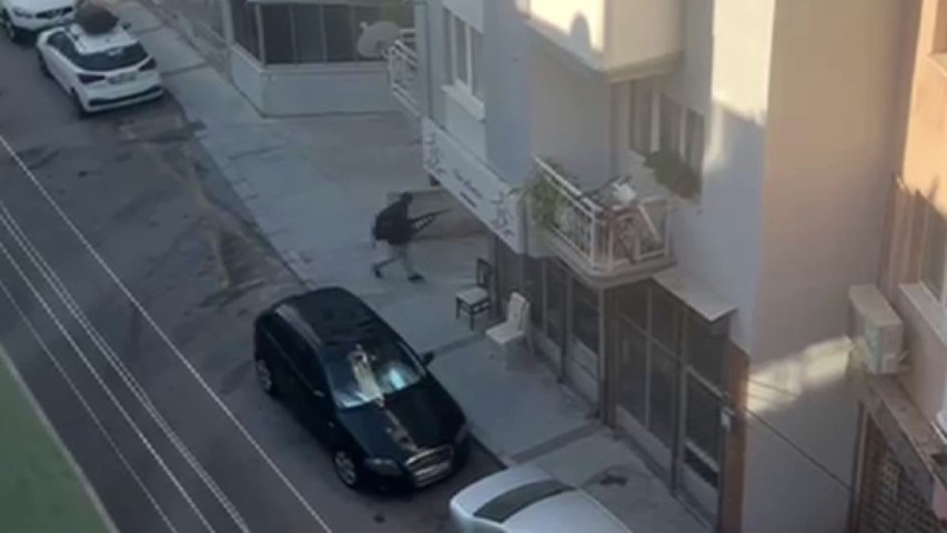 İzmir'de polis karakoluna silahlı saldırı! 2 polis şehit oldu