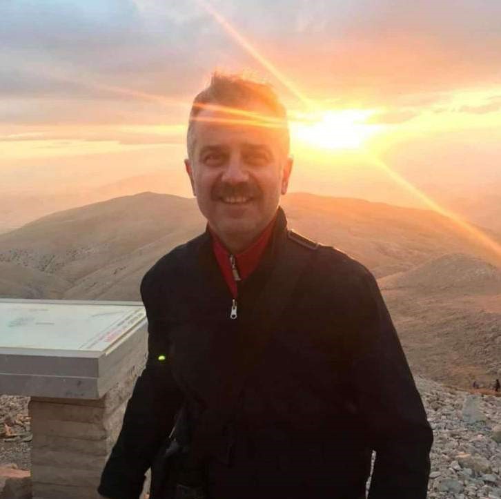 Polis merkezine saldırı anının g&ouml;r&uuml;nt&uuml;leri ortaya &ccedil;ıktı
