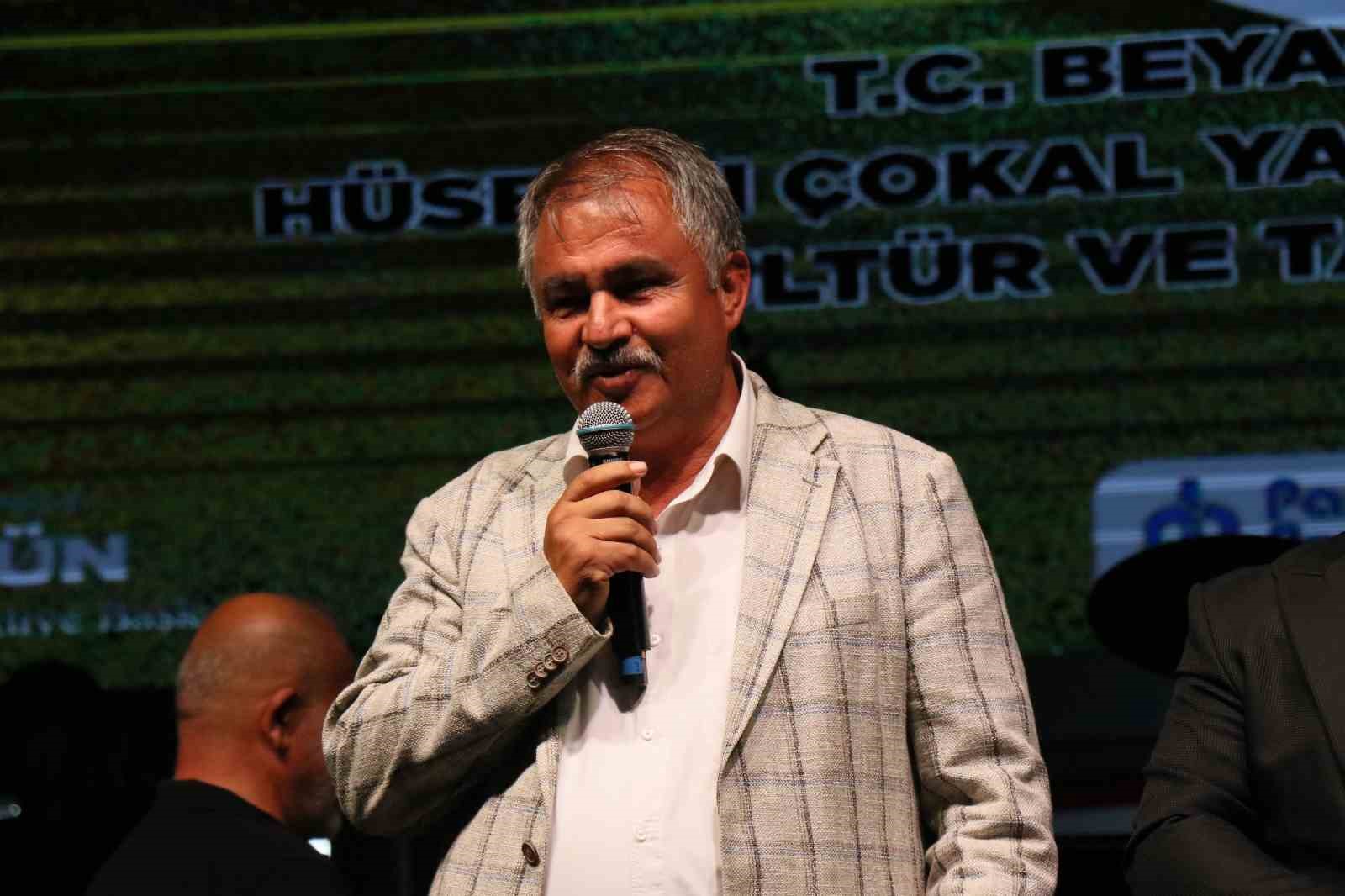 Başkan P&uuml;t&uuml;n; "Belediye Başkanlığı koltuğu parti sempatizanlığı yeri değildir"
