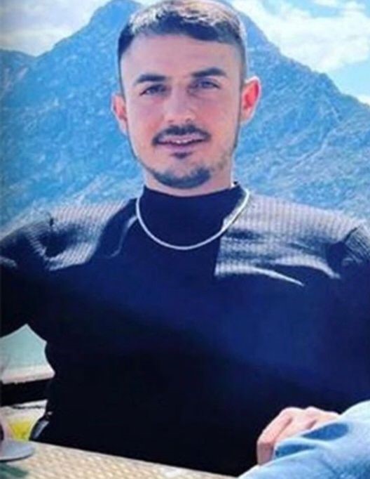 Görev başındayken otomobilin çarptığı güvenlik görevlisi hayatını kaybetti