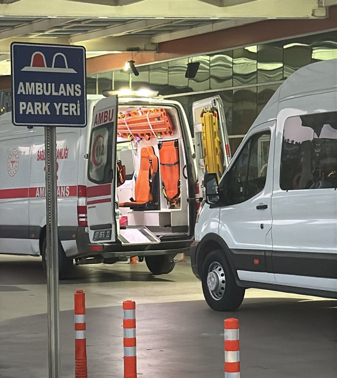 Muhittin B&ouml;cek hastaneye sevk edildi
