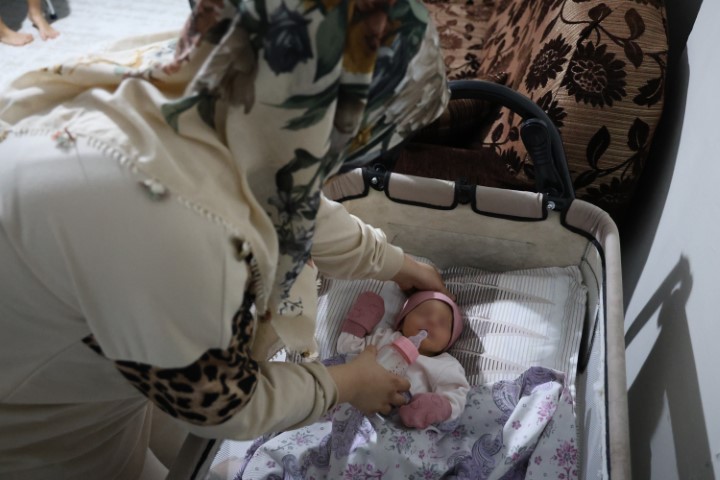 Diyarbakır’da yeni doğan bebekler karıştırıldı, gerçek evde fark edilen ’bileklikte’ ortaya çıktı