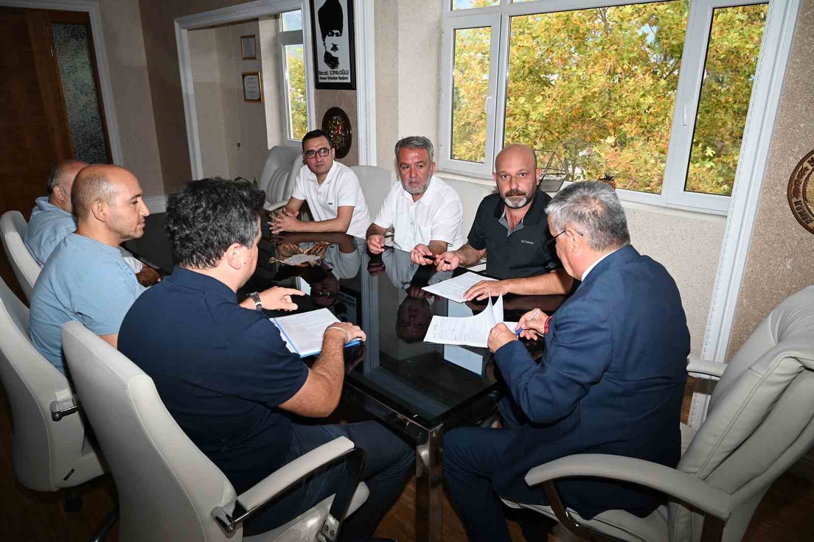 Kemer&rsquo;de kadrolu iş&ccedil;ileri kapsayan toplu iş s&ouml;zleşmesi imzalandı
