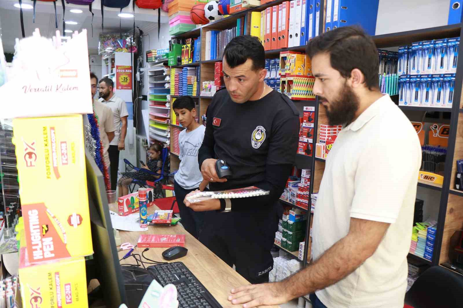 Haliliye&rsquo;de zabıtadan kırtasiyelere denetim
