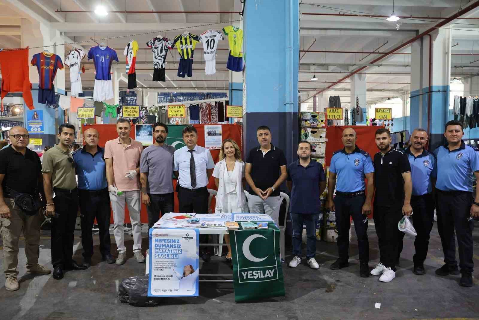 Tütün ürünlerinin zararlarını açtıkları stantta anlattılar
