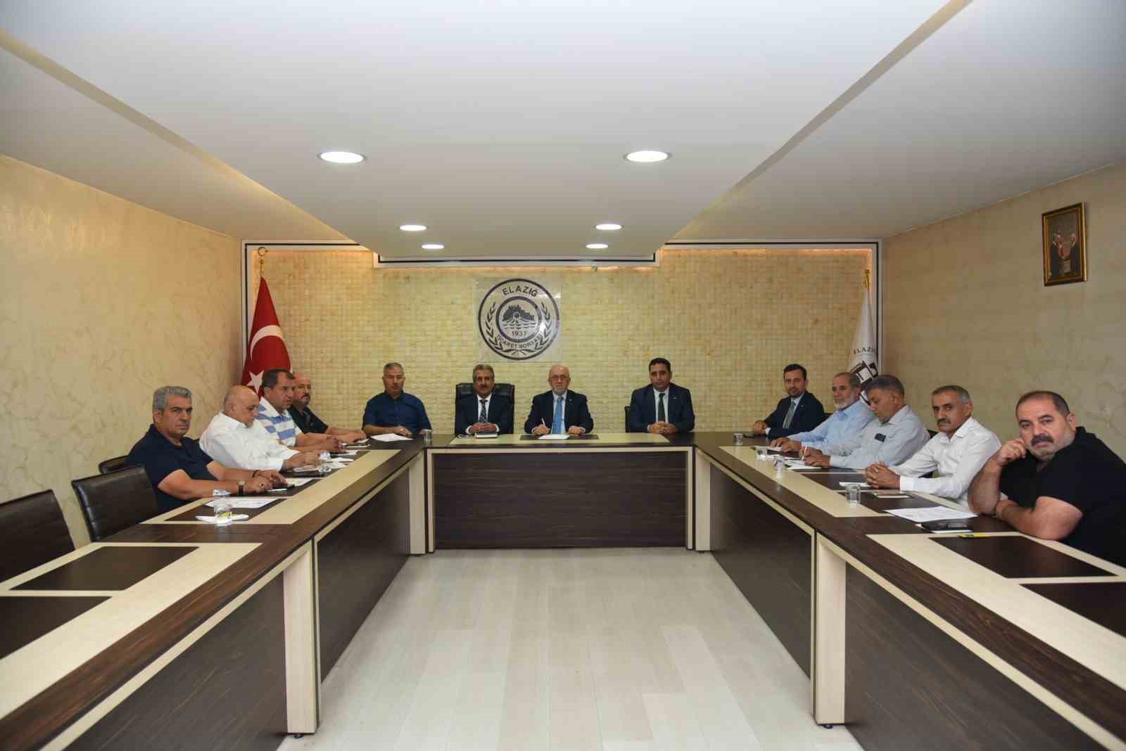 Elazığ Ticaret Borsası Meclis Toplantısı’nda atıl kaynakların üretime kazandırılması ve istihdam görüşüldü