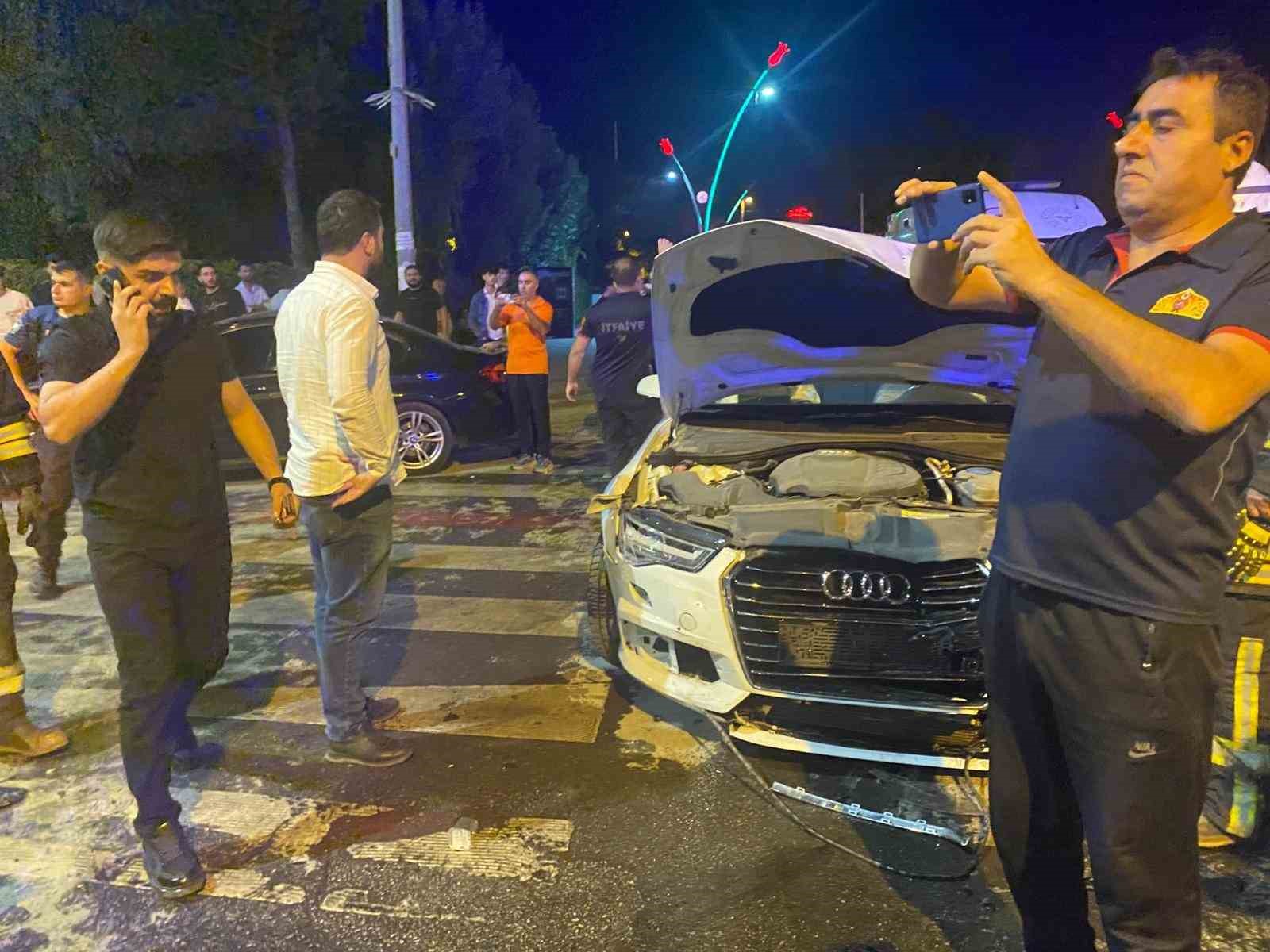 Muş&rsquo;ta trafik kazası: 3 kişi yaralandı
