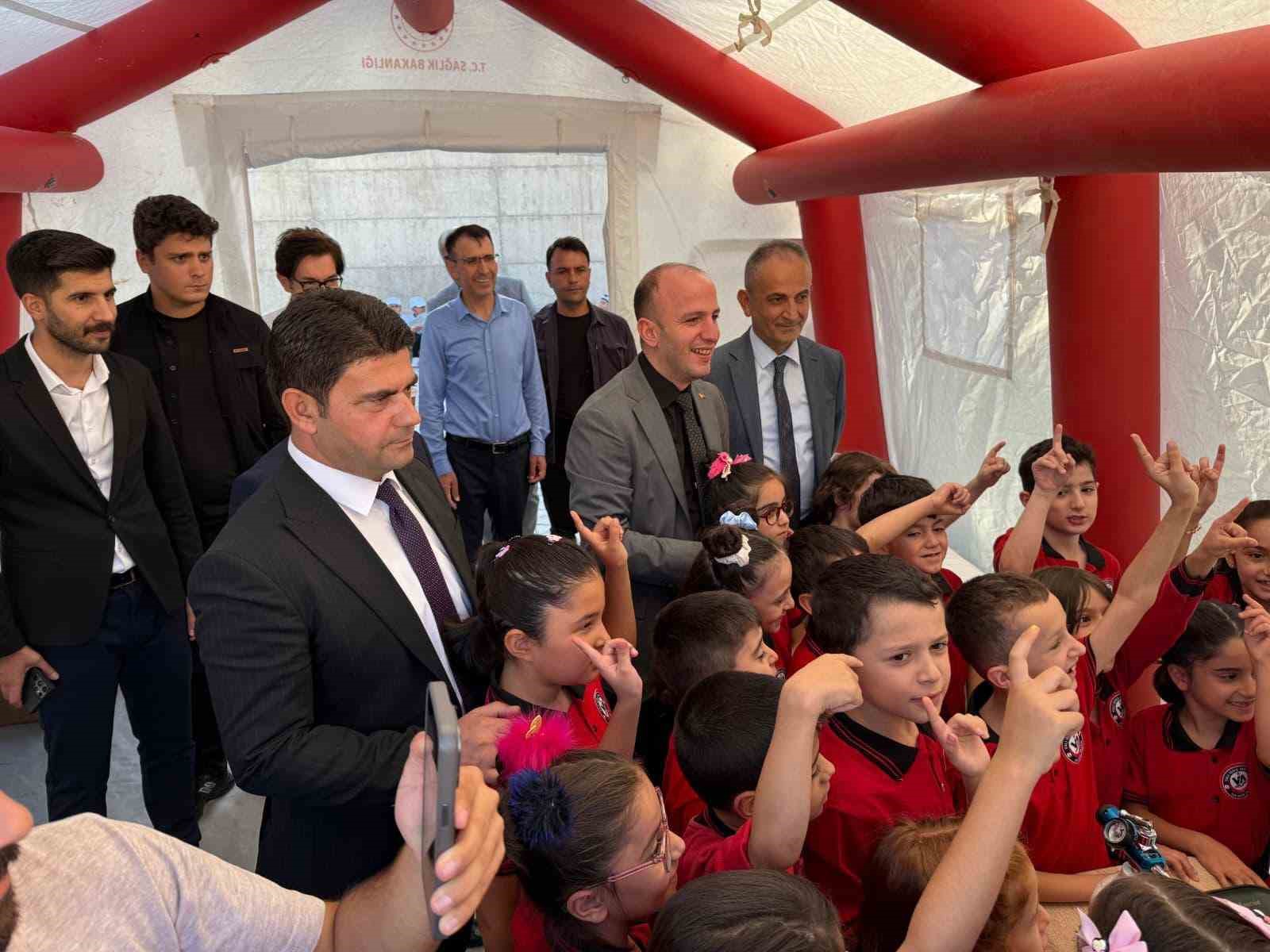 Hakk&acirc;ri&rsquo;de "Sağlıklı &Ccedil;ocuk, Sağlıklı Gelecek" etkinliği
