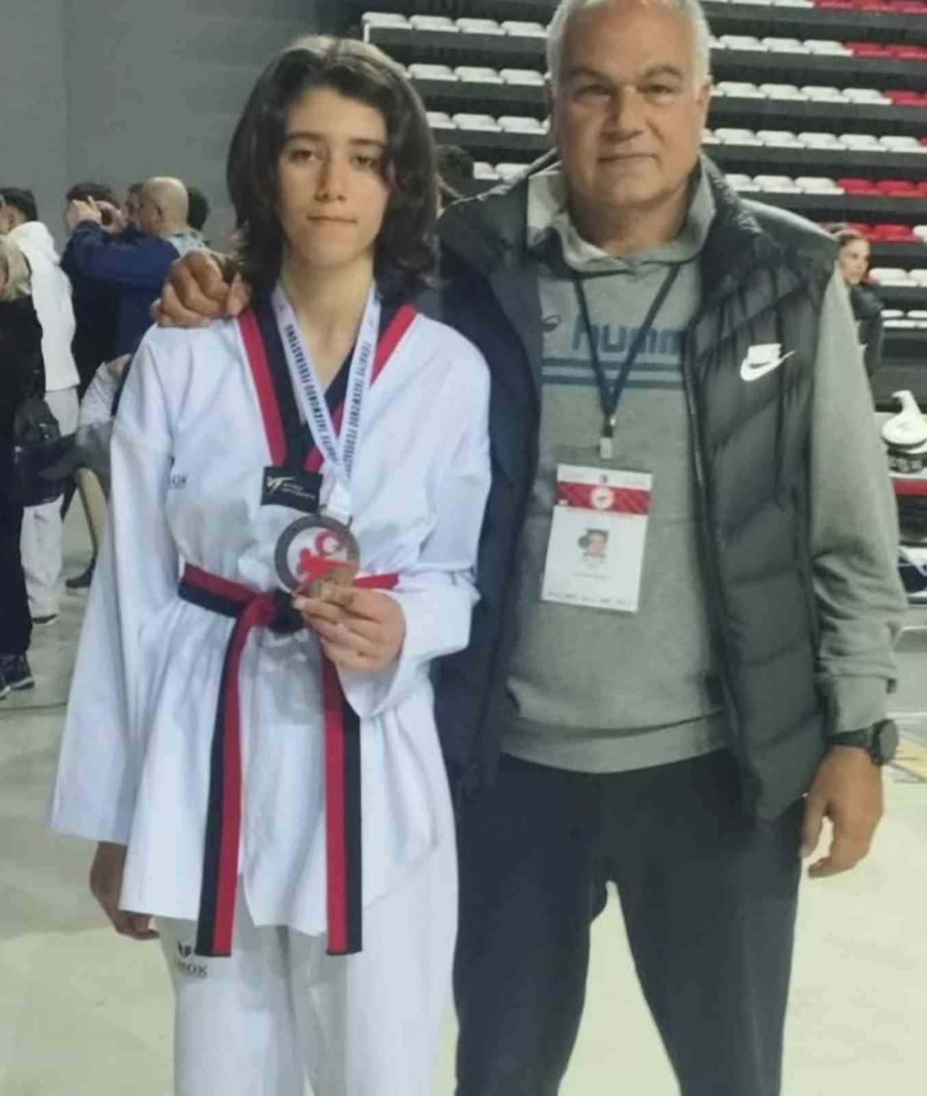 Köyceğizli Koparan, Taekwondoda Türkiye şampiyonu oldu